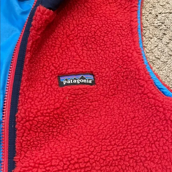 Patagonia Scarlet Fleece Vest with Navy Details - Picture 3 of 7